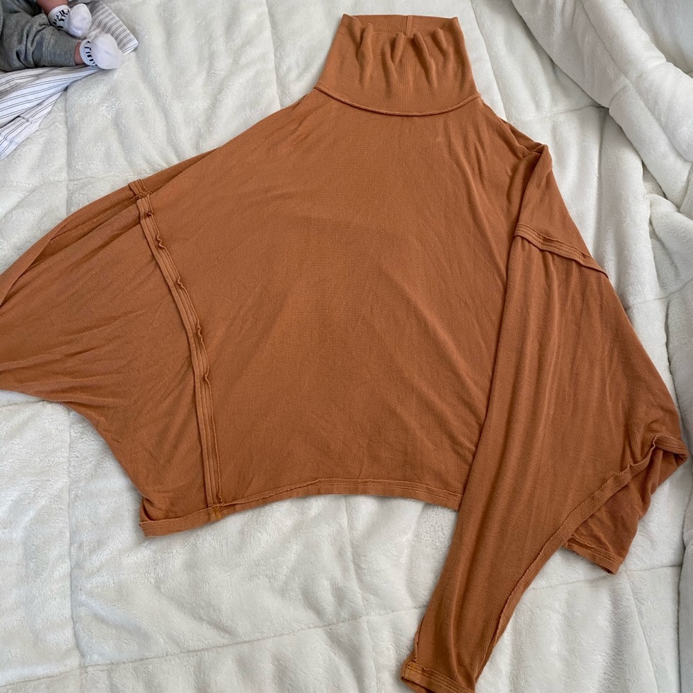 Turtle neck blouse